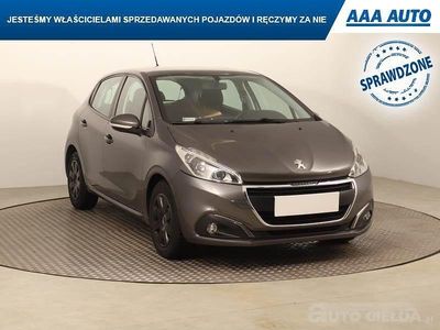 Używany Peugeot 208 2018 Szary Hatchback
