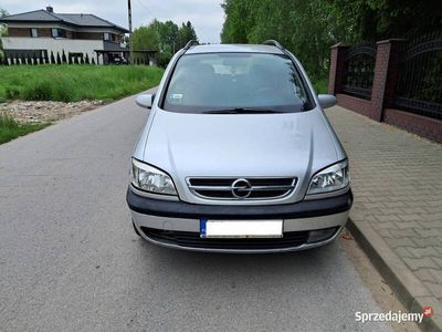 używany Opel Zafira 2.0DTI 101KM 2001r 1wł 7os Klima Relingi Ładna