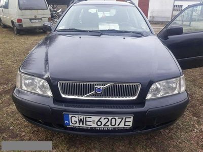 Czarny Używany 2001 Volvo V40 Kombi | 3500 zł