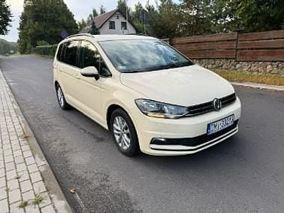 Używany VW Touran 120 KM (88 kW) 2020 Żółty Minivan