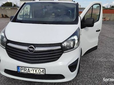 używany Opel Vivaro 