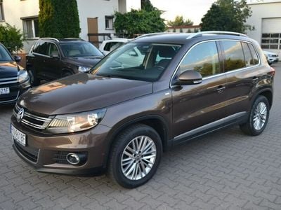 Brązowy Używany 2015 VW Tiguan SUV | 62 900 zł (Uczciwa cena)
