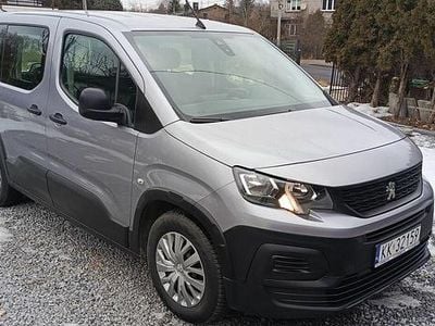 Używany Peugeot Rifter Allure 2020 Srebrny Minivan