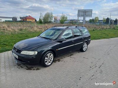 używany Opel Vectra b 2.0 16v. Godny polecenia