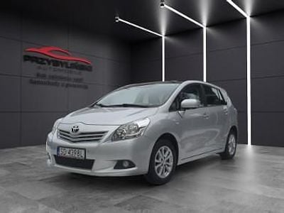 używany Toyota Verso niski przebieg