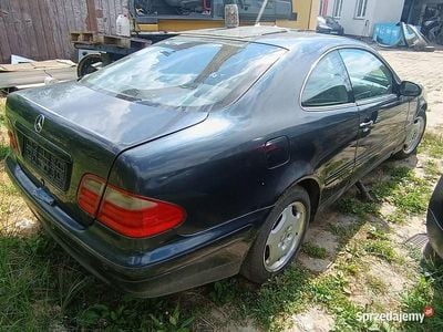 Używany 1999 Mercedes 200 | 900 zł