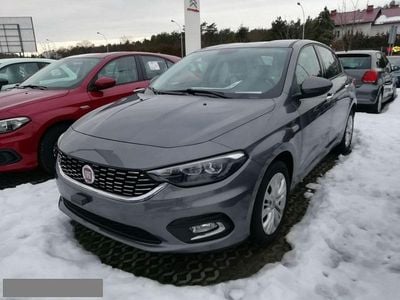 Szary (metalik) Używany 2018 Fiat Tipo Sedan/Limuzyna | 55 400 zł (Drogi)
