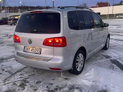 Używany VW Touran R 140 KM (102 kW) 2013 Srebrny Minivan