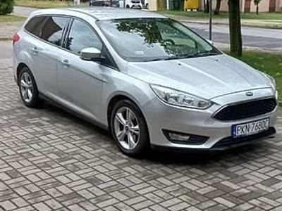 Srebrny Używany 2014 Ford Focus Kombi | 25 900 zł (Uczciwa cena)