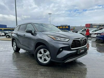 używany Toyota Highlander 3.5dm 299KM 2020r. 27 000km