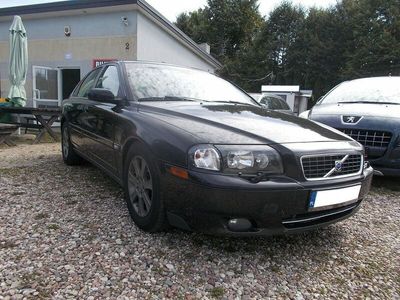 używany Volvo S80 2.4dm 163KM 2005r. 275 416km