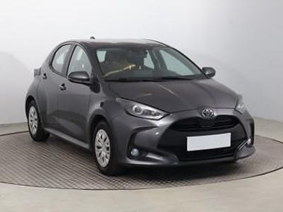 używany Toyota Yaris IV , Salon Polska, Klima, Tempomat