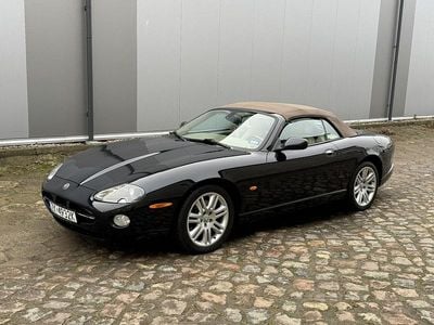 Używany Jaguar XK8 298 KM (219 kW) 2005 Czarny Kabriolet