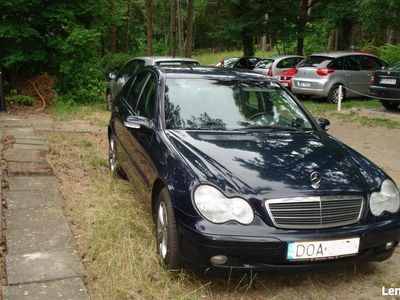 Używany Mercedes C200 2001 Niebieski Sedan/Limuzyna