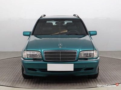 Używany Mercedes C250 1997 Zielony Kombi