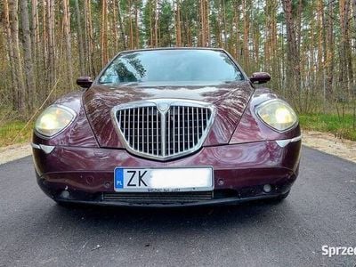 Używany Lancia Thesis 2004 Bordowy Sedan/Limuzyna