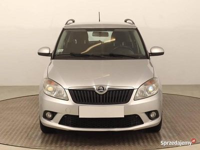 Używany Skoda Fabia 2014 Srebrny Kombi