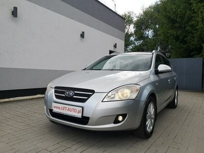 Srebrny Używany 2007 Kia Ceed Hatchback | 13 900 zł (Drogi)