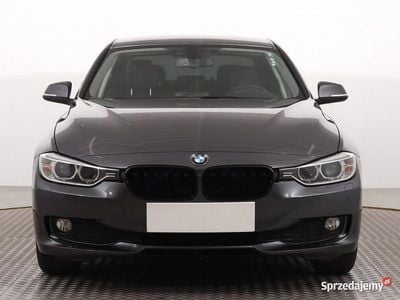 Używany BMW 318 143 KM (105 kW) 2013 Szary Sedan/Limuzyna