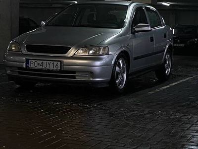 używany Opel Astra 8 benzyna