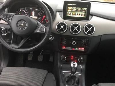 Mercedes B180
