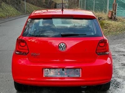 Czerwony Używany 2009 VW Polo Hatchback | 14 500 zł (Uczciwa cena)