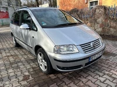 VW Sharan