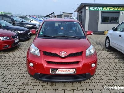 Czerwony Używany 2009 Toyota Urban Cruiser SUV | 20 400 zł
