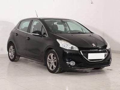 Czarny Używany 2014 Peugeot 208 Hatchback | 21 499 zł (Uczciwa cena)
