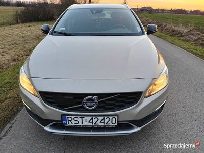 używany Volvo V60 CC 