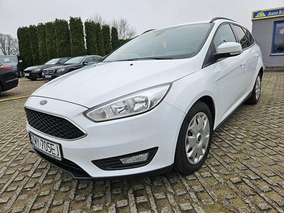 Biały (metalik) Używany 2018 Ford Focus Kombi | 32 500 zł (Uczciwa cena)