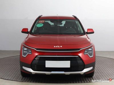 Czerwony Używany 2024 Kia Niro SUV | 107 999 zł (Dość drogi)