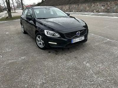 używany Volvo V60 I 2017rok 146000 km 38000zl