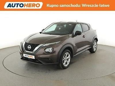 Używany Nissan Juke Tekna 114 KM (83 kW) 2022 Brązowobeżowy SUV
