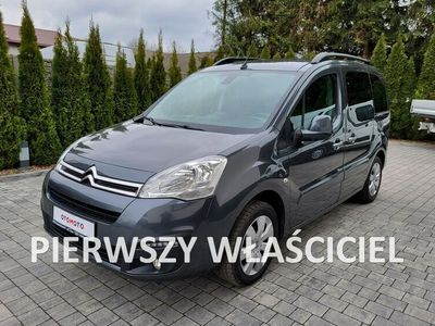 używany Citroën Berlingo 1.6dm 100KM 2017r. 137 000km