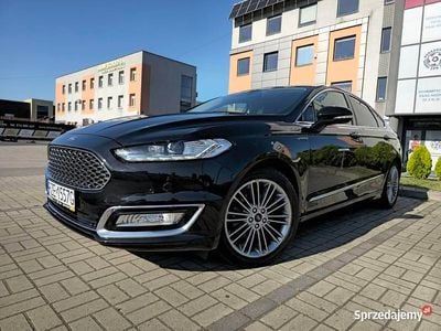 Używany Ford Mondeo Vignale 2018 Czarny Hatchback