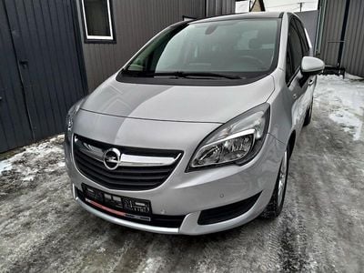 Srebrny (metalik) Używany 2015 Opel Meriva Minivan | 34 900 zł (Uczciwa cena)
