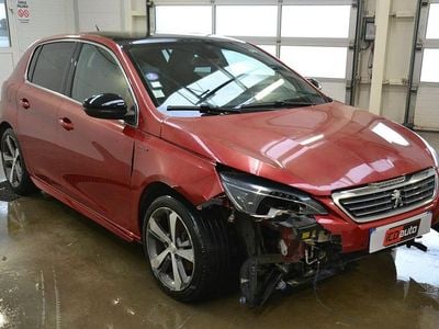 Używany Peugeot 308 GT-line 130 KM (95 kW) 2016 Bordowy Hatchback