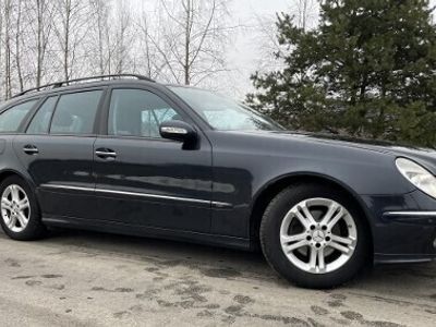 Mercedes E320