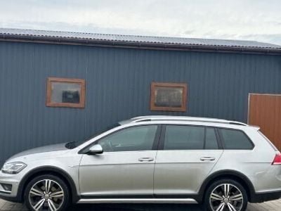 Inny kolor Używany 2017 VW Golf VII Kombi | 59 900 zł (Dość drogi)