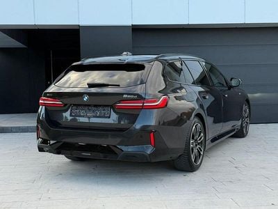 Szary (metalik) Używany 2024 BMW M550 Sedan/Limuzyna | 201 463 zł