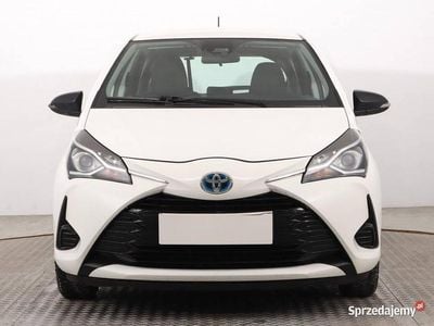 Używany Toyota Yaris Hybrid 2020 Biały Hatchback