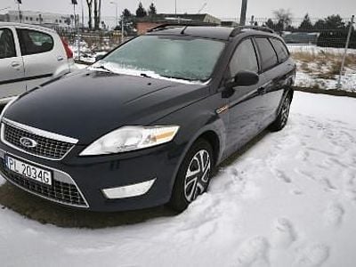 Niebieski Używany 2010 Ford Mondeo Kombi | 16 950 zł