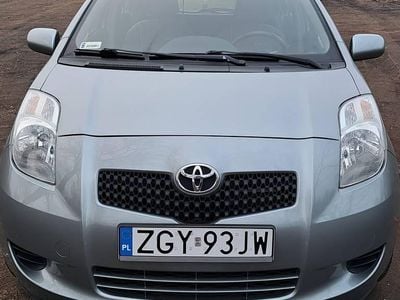 Szary Używany 2008 Toyota Yaris Hatchback | 14 500 zł (Uczciwa cena)