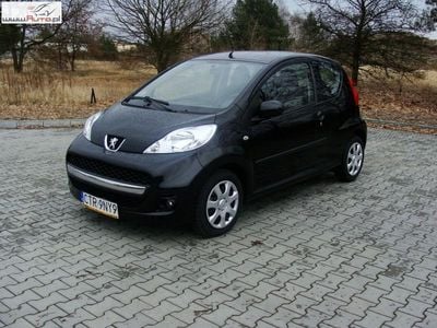 Używany Peugeot 107 68 KM (50 kW) 2010 Czarny (metalik) Hatchback