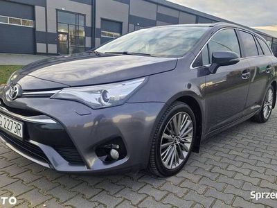 używany Toyota Avensis PANORAMA KAMERA NAVI XENON