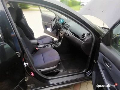 Używany Mazda 3 2005 Czarny Hatchback