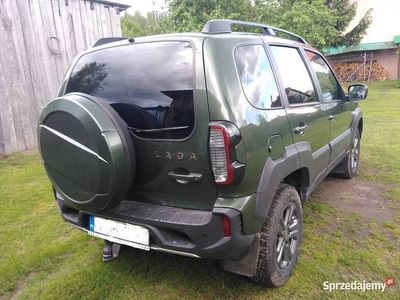 używany Lada niva TRAVEL