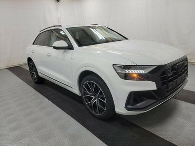 używany Audi Q8 