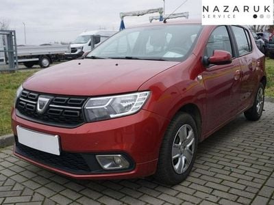 Używany Dacia Sandero Lauréate 90 KM (66 kW) 2018 Bordowy (metalik) Hatchback